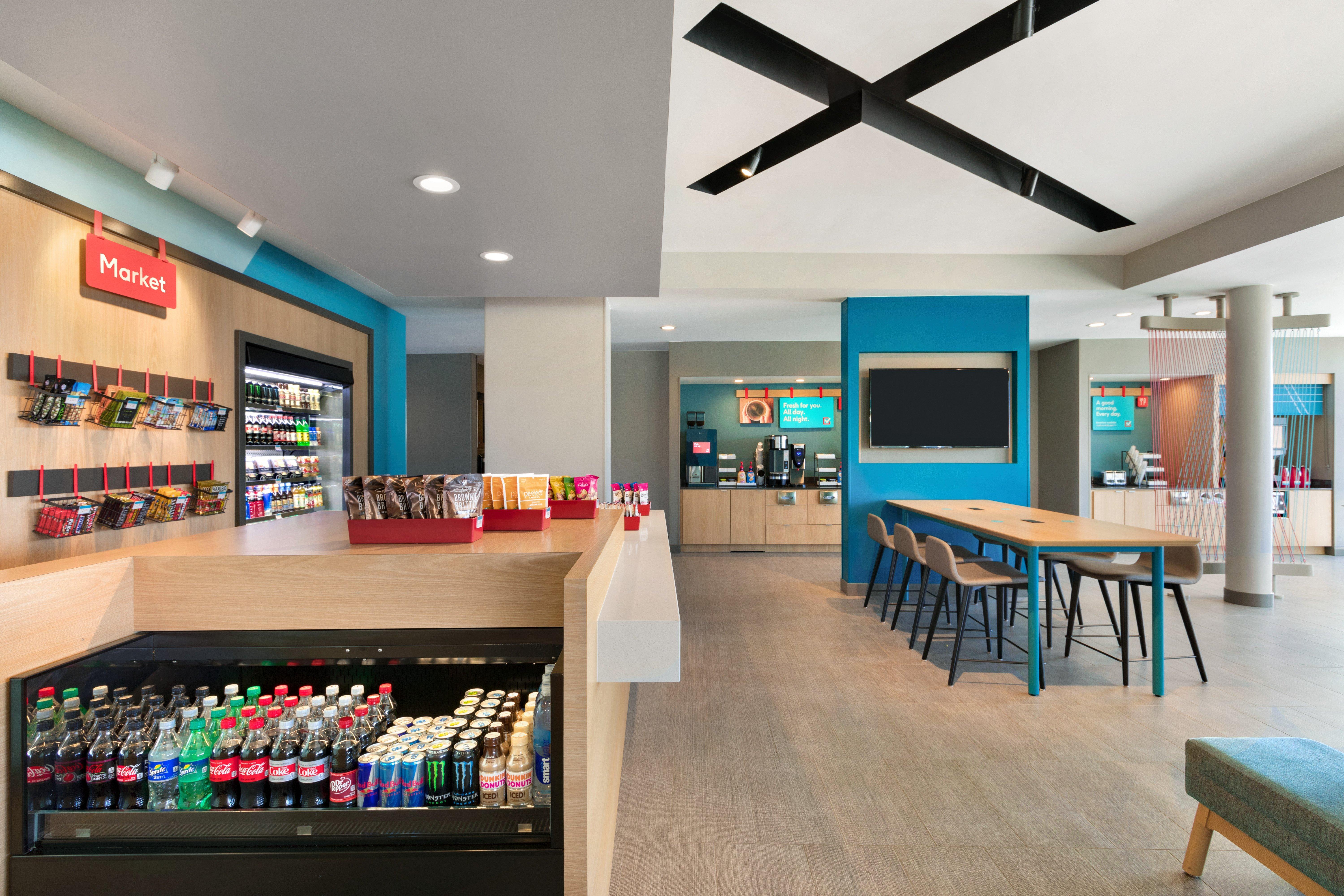 Avid Hotel - Staunton By Ihg Exteriör bild