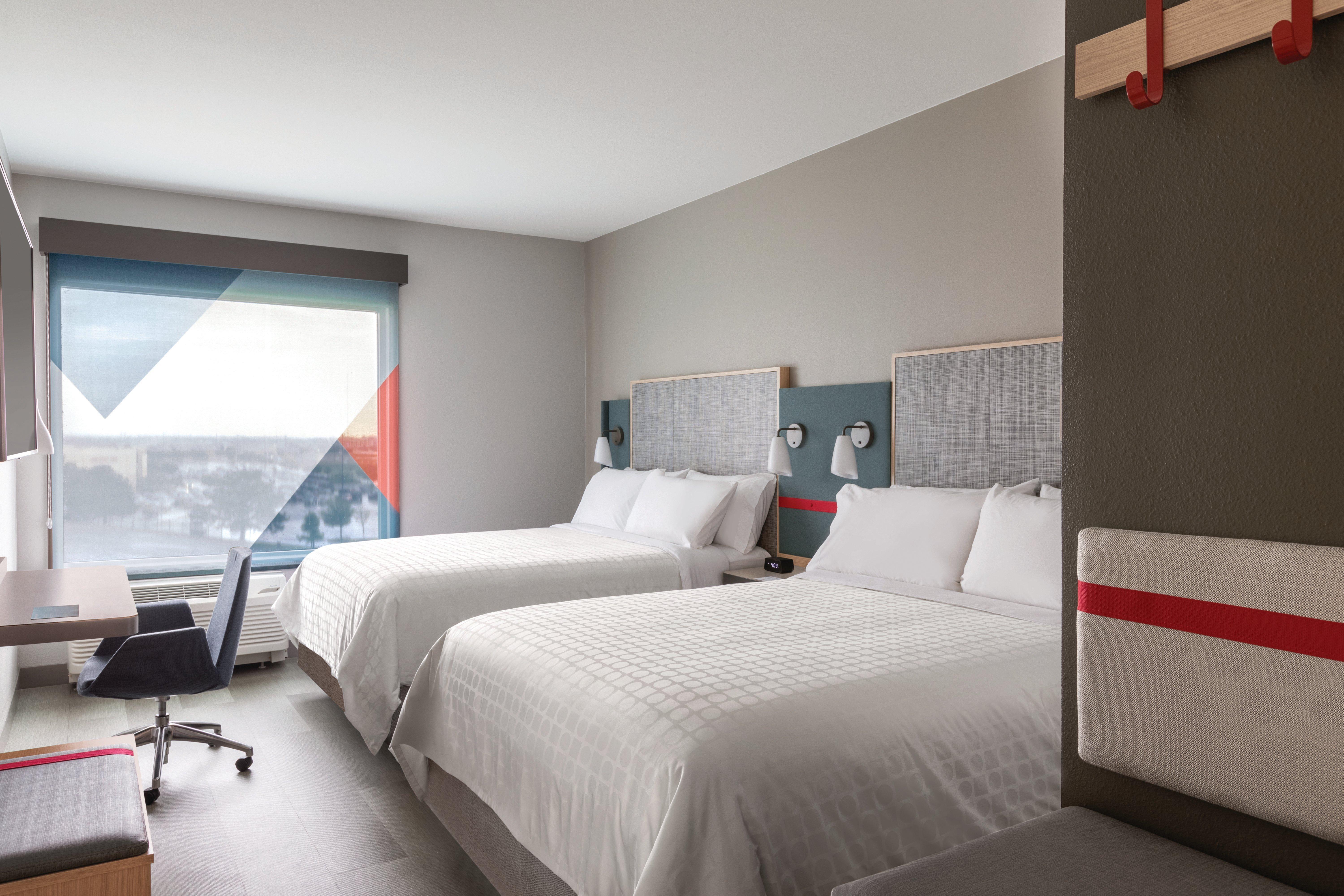 Avid Hotel - Staunton By Ihg Exteriör bild